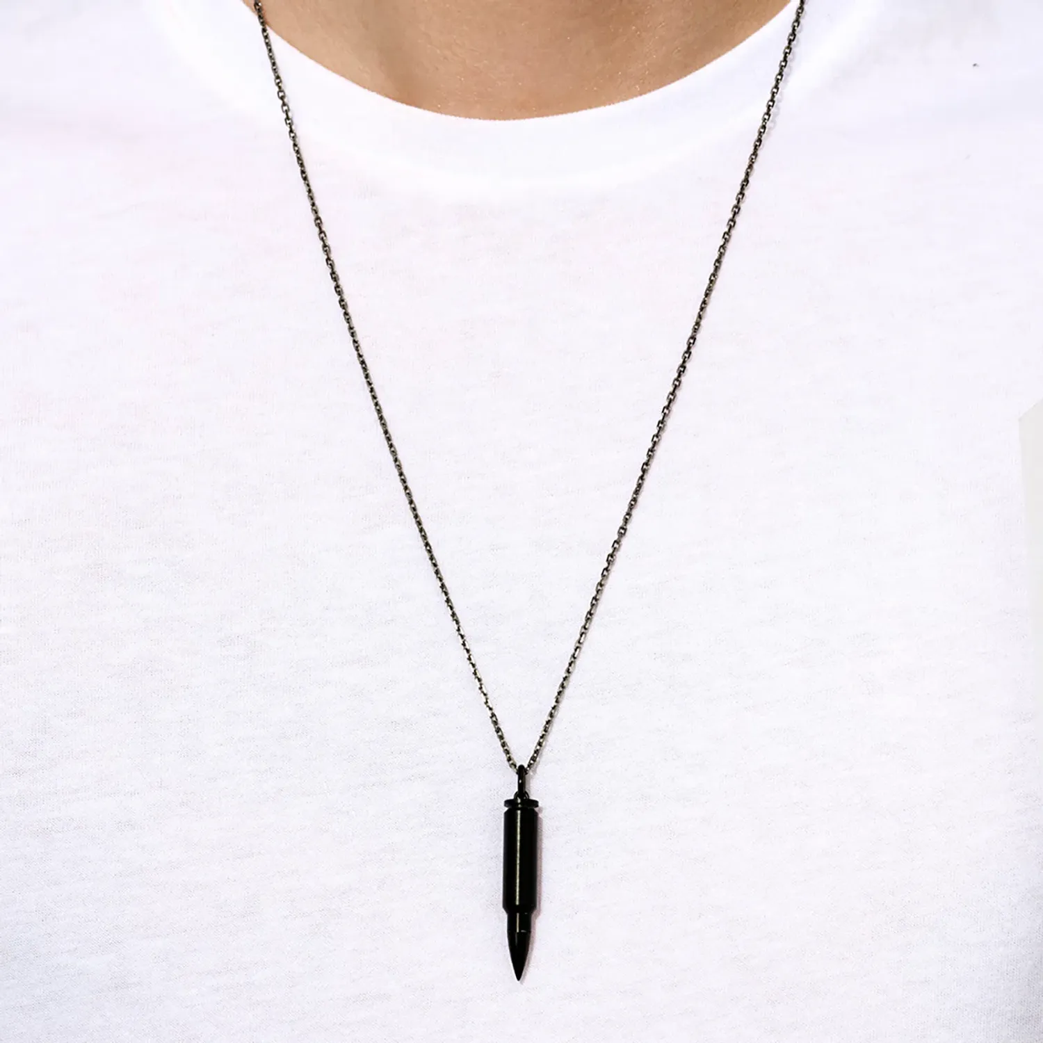 Pendentif Akillis sur chaîne Fatal Attraction en titane dlc noir