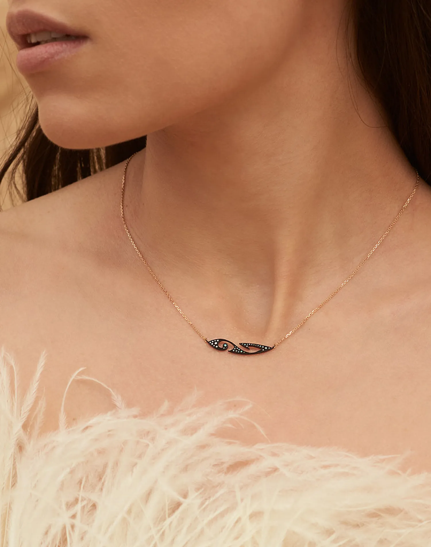 Pendentif Akillis chaîne Tattoo en titane dlc noir