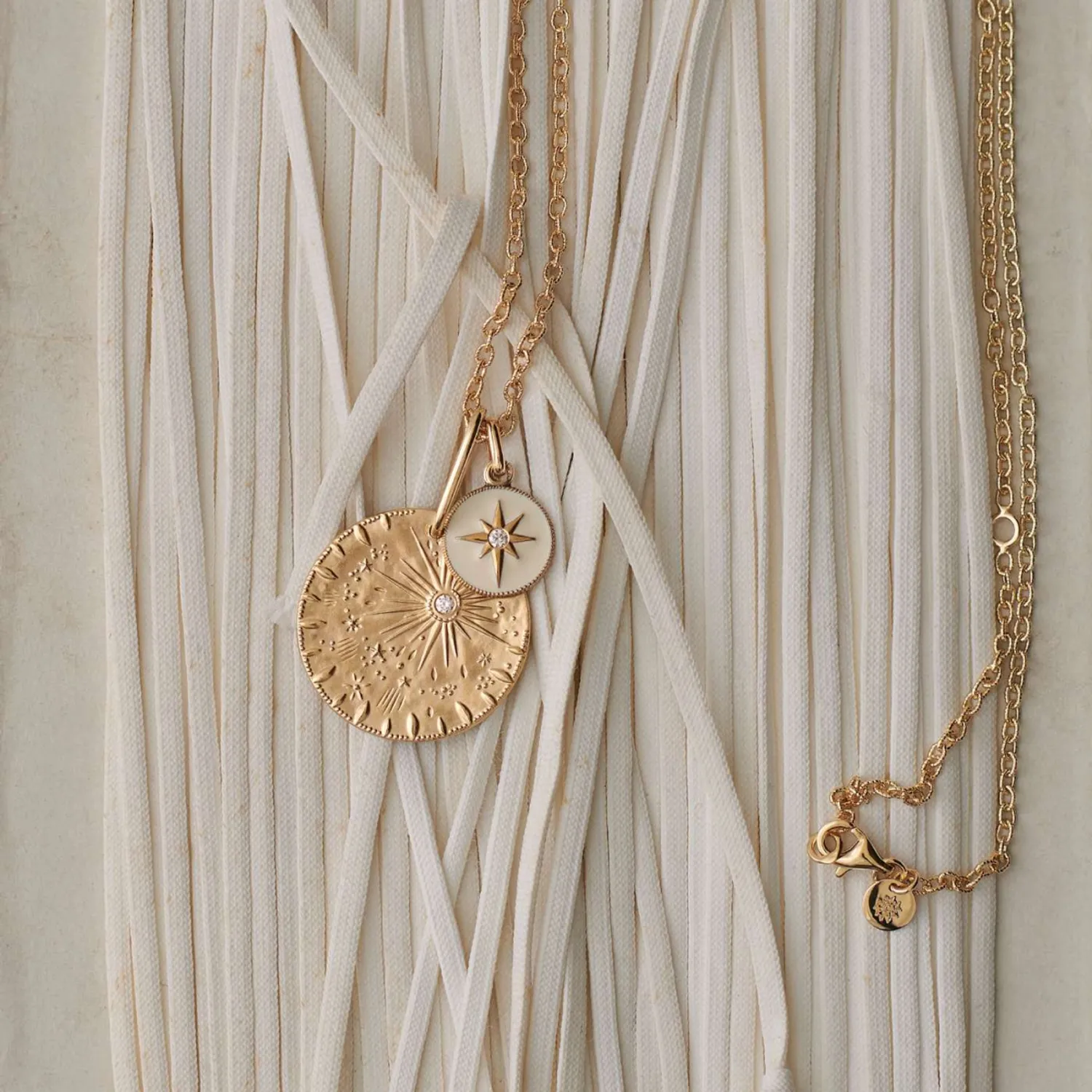 Pendentif Arthus Bertrand Etoile Ivoire Diamant