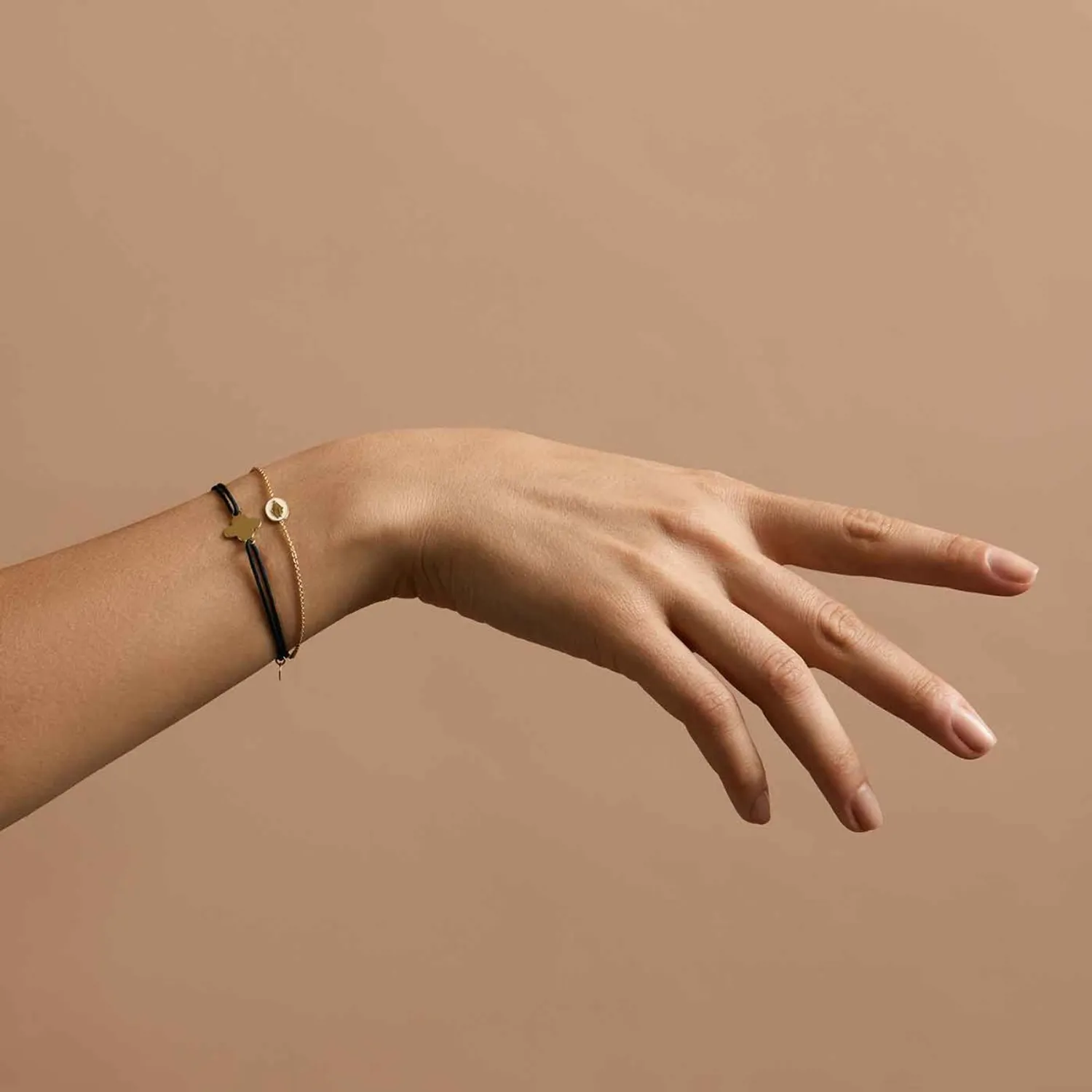 Bracelet Cordon Arthus Bertrand Or Jaune Croix Trèfle - M - Noir