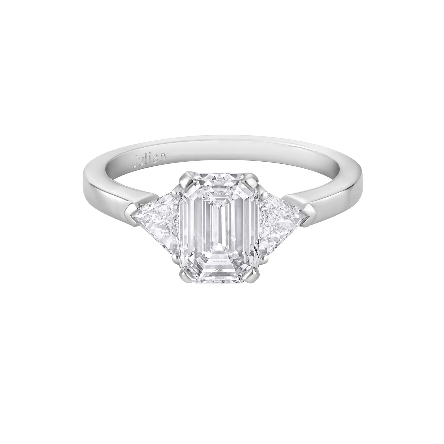 Bague Solitaire Diamants Taille Emeraude et Triangle