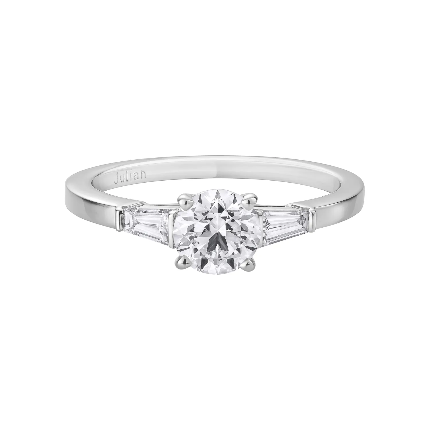 Solitaire taille tapers en or blanc palladié et diamant blanc