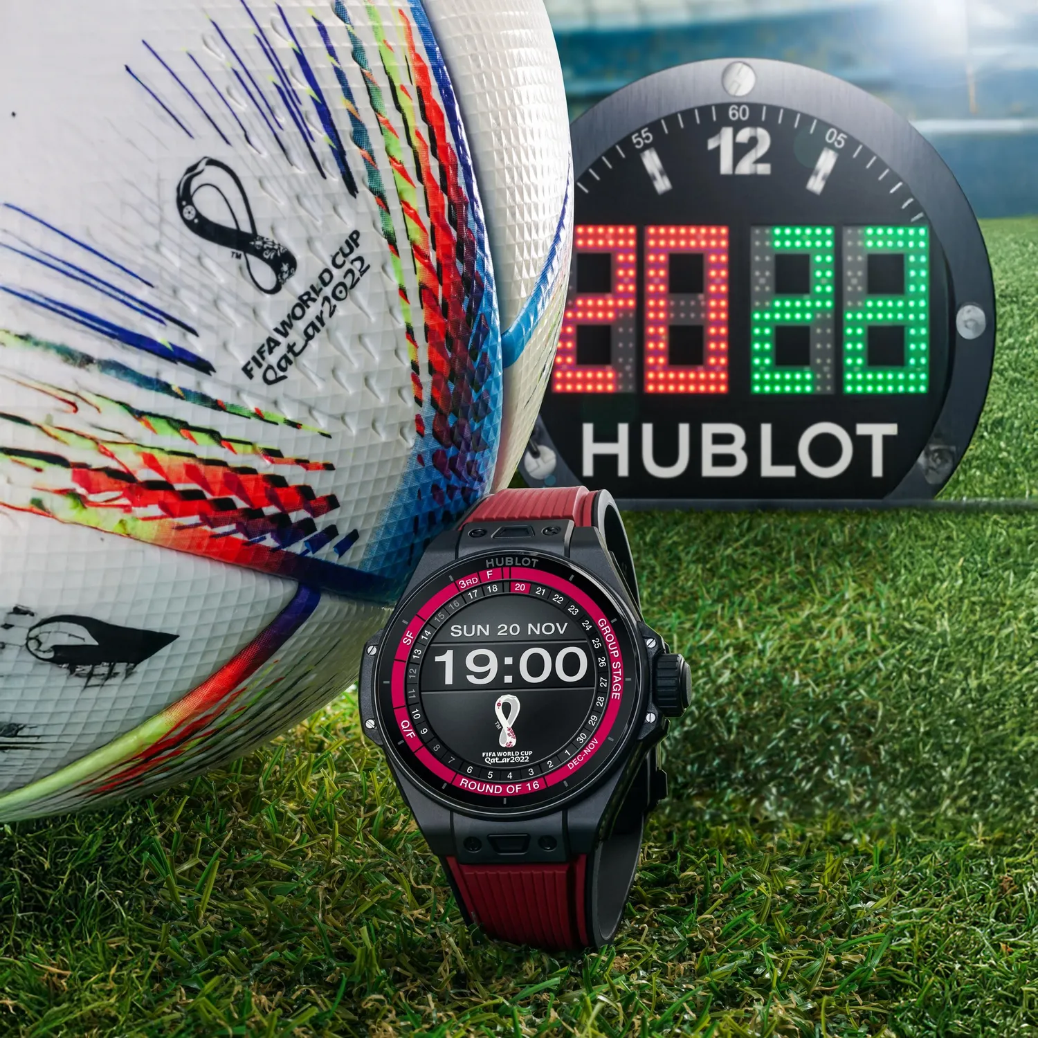Montre BIG BANG E FIFA WORLD CUP QATAR 2022 Bracelets caoutchouc noir et noir doublé bourgogne, Boucle déployante, Cadran numérique Hublot