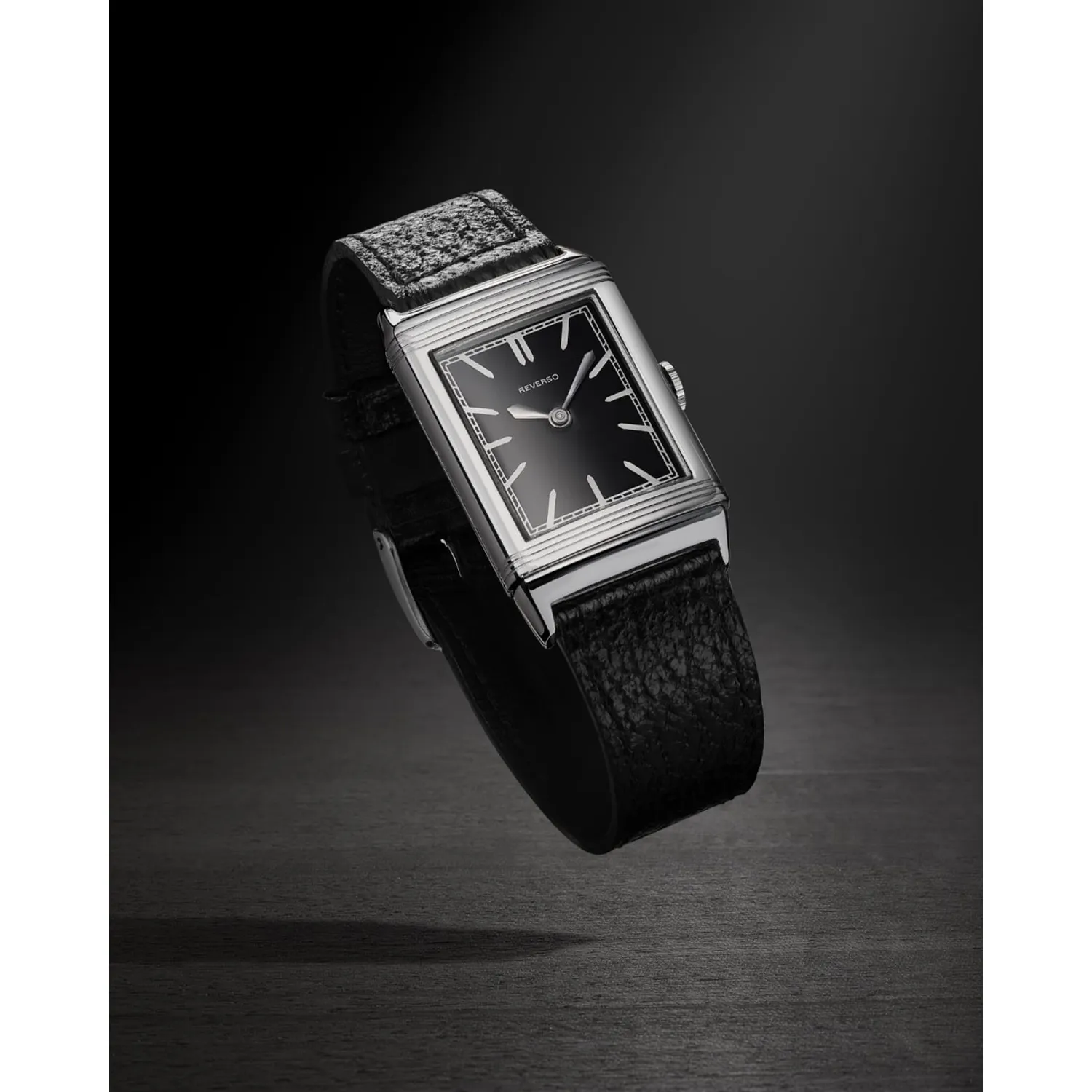 Montre REVERSO CLASSIC Large Small Seconds, Bracelet veau noir Fagliano, Boucle ardillon, Cadran argenté guilloché brossé vertical chiffres arabes