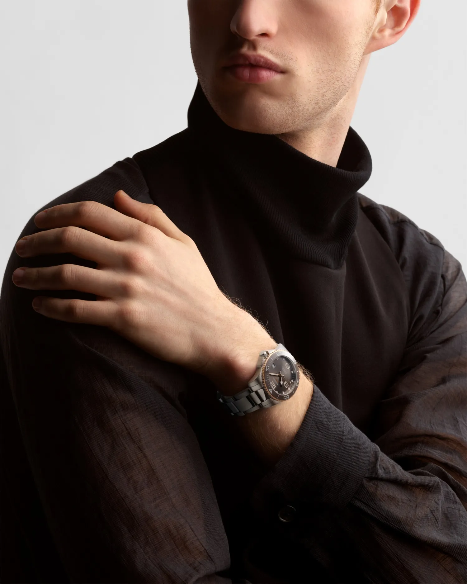 Montre HYDROCONQUEST lunette céramique PVD ros, Bracelet acier, Cadran gris soleillé
