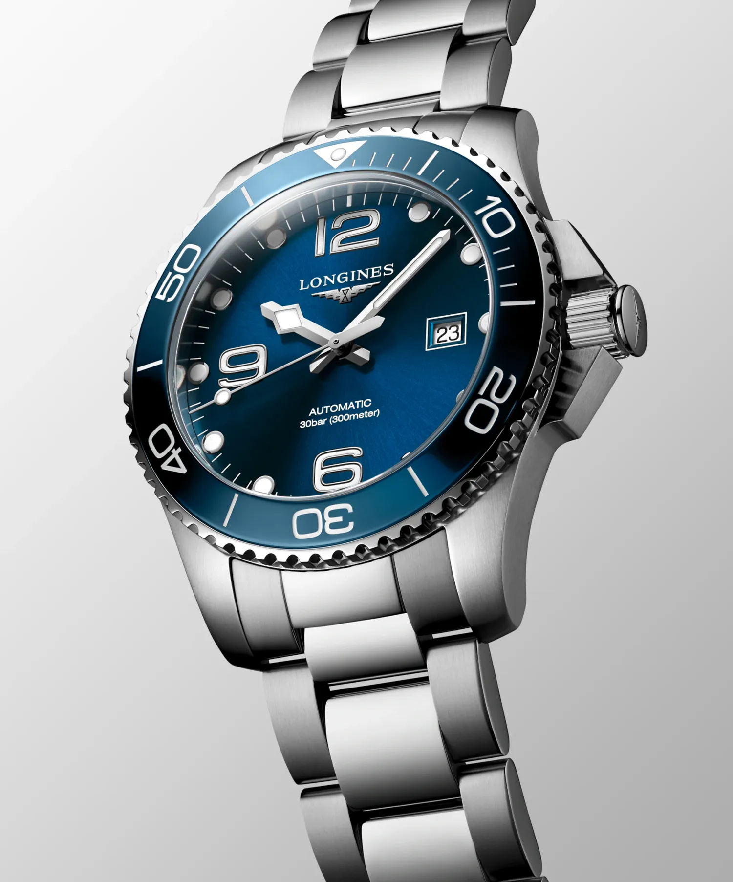 Montre HYDROCONQUEST lunette céramique Bracelet acier, Cadran bleu soleillé