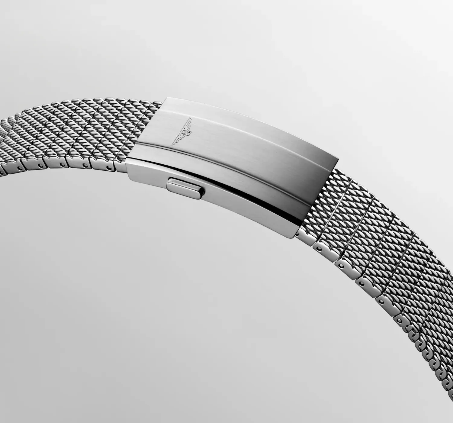 Montre HYDROCONQUEST lunette céramique grise, Bracelet Milanais acier, Cadran noir laqué poli