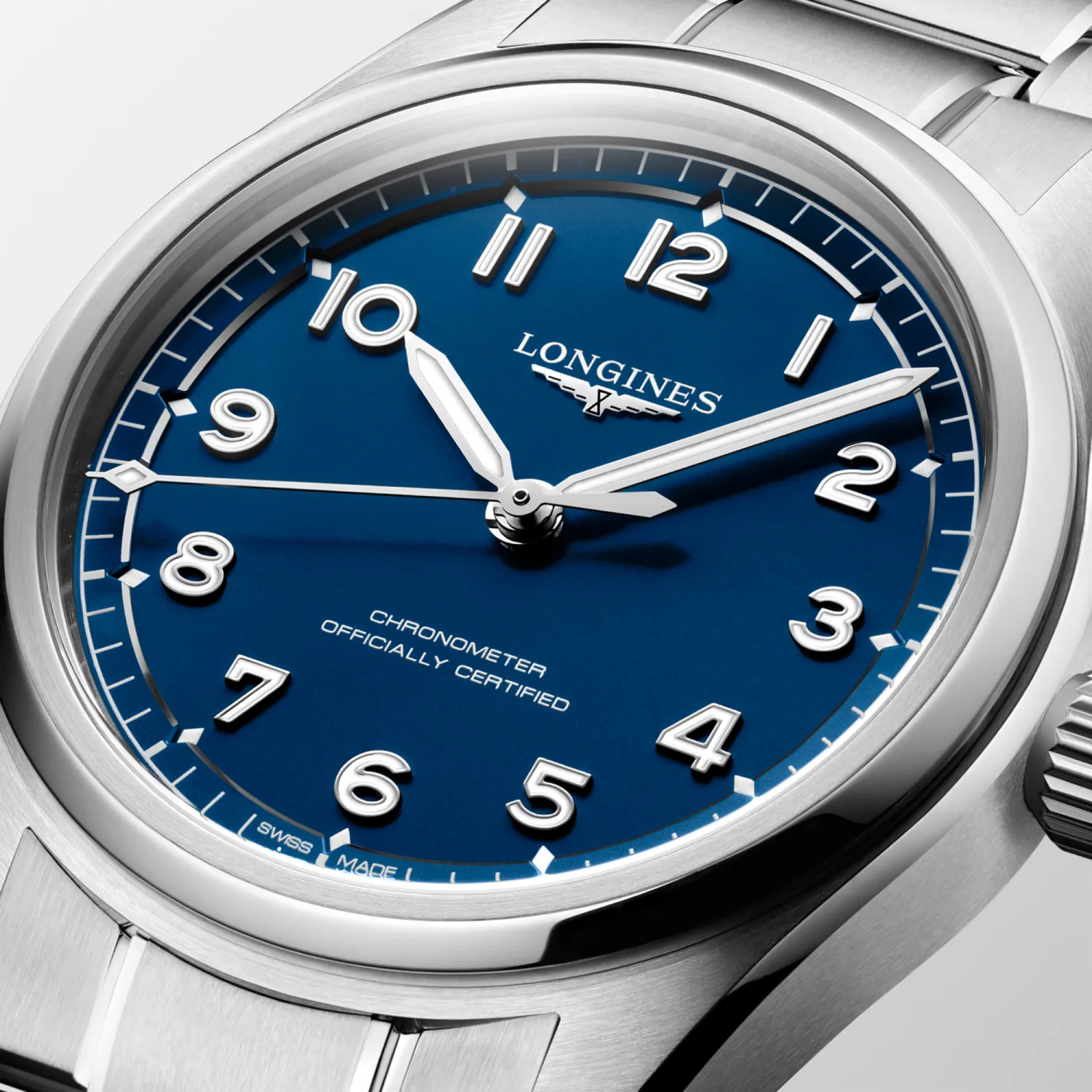 Montre LONGINES SPIRIT PILOT, Bracelet acier, Cadran bleu mat chiffres arabes