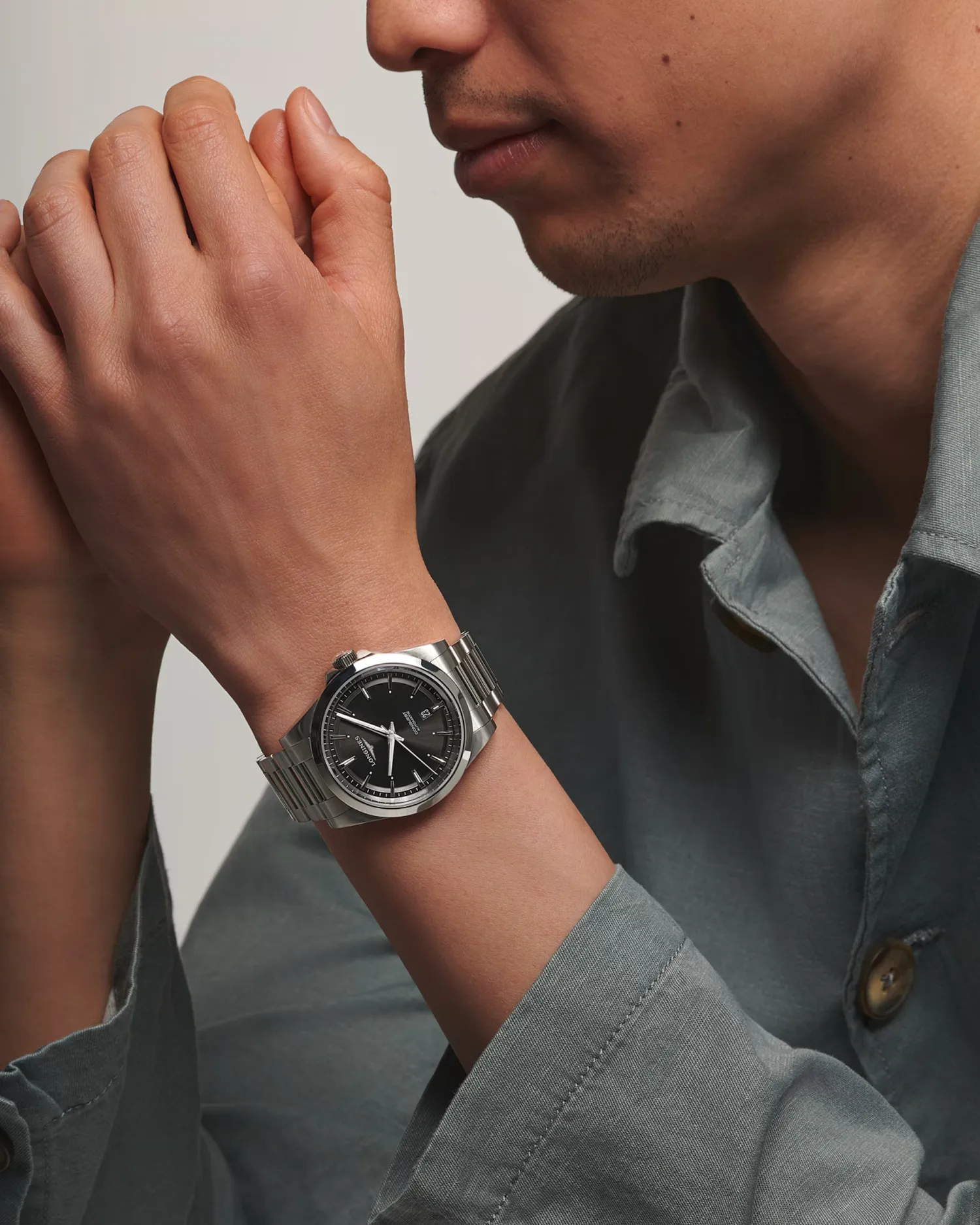 Montre Longines Conquest, Cadran noir soleillé
