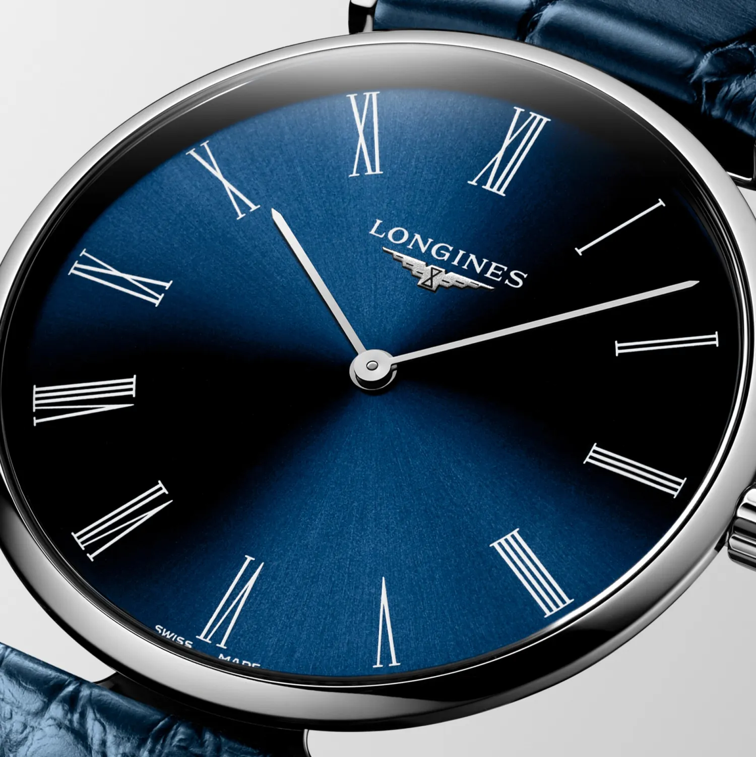 Montre LA GRANDE CLASSIQUE DE LONGINES Bracelet alligator bleu, Boucle ardillon, Cadran bleu soleillé
