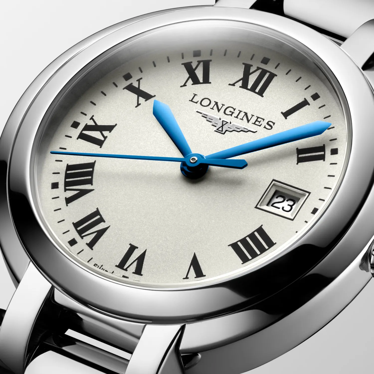 Montre Longines PrimaLuna, bracelet acier, cadran argenté chiffres romains