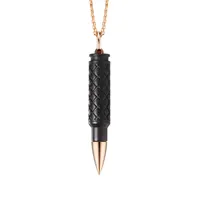 Pendentif Akillis sur chaîne cross Fatal Attraction en titane dlc noir pointe en or rose