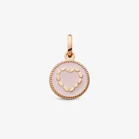 Médaille Arthus Bertrand Cœur en or rose sablé et laque rose