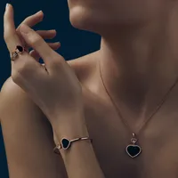 Bracelet Jonc Chopard Happy Hearts en Or Rose avec Onyx et Diamant