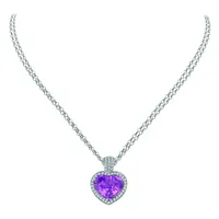 Pendentif cœur taille brillant en or blanc, orné de tourmaline mauve et de diamants.