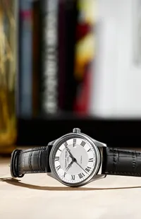 Montre CLASSICS Automatic Bracelet veau noir croco, Boucle ardillon, Cadran argenté guilloché chiffres romains