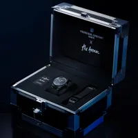Montre HIGHLIFE Automatic x The Avener n°218/432 Bracelets caoutchouc et nubuck noir, Boucle ardillon, Cadran noir mat onde sonique