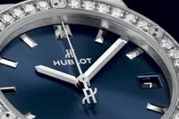 Montre Hublot Classic Fusion Titanium Blue Diamonds