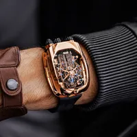 Montre BUGATTI CHIRON V2 n°27/72, Bracelet caoutchouc noir, Boucle déployante or rose, Cadran or rose dans boitier saphir transparent