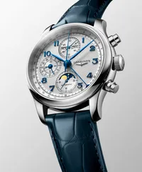 Montre LONGINES MASTER COLLECTION Chrono Moonphase, Bracelet alligator bleu, Boucle déployante, Cadran argenté "grain d'orge"