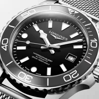 Montre HYDROCONQUEST lunette céramique grise, Bracelet Milanais acier, Cadran noir laqué poli