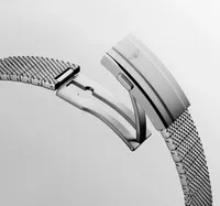 Montre HYDROCONQUEST lunette céramique grise, Bracelet Milanais acier, Cadran noir laqué poli