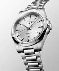 Montre CONQUEST Bracelet acier, Cadran argenté soleillé