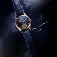 Montre ROYALE TOURBILLON n°1/24 Bracelet alligator bleu, Boucle ardillon en or rose, Cadran bleu texturé goutte d’eau