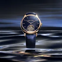 Montre ROYALE TOURBILLON n°1/24 Bracelet alligator bleu, Boucle ardillon en or rose, Cadran bleu texturé goutte d’eau