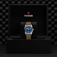 Montre Tudor Black Bay One 32
