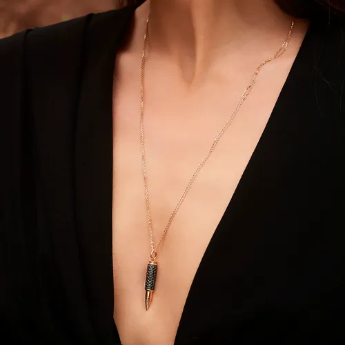 Akillis Fatal Attraction necklace in black diamonds and rose gold