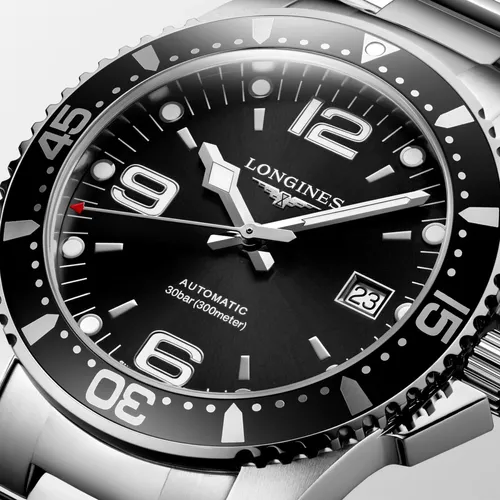 Montre HYDROCONQUEST lunette noire, Bracelet acier, cadran noir soleillé - LONGINES