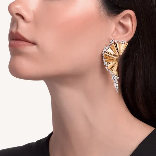 Boucles d'oreilles Palmiero Rays of Sun en or rose et diamants.