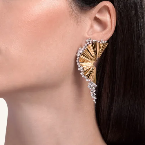 Boucles d'oreilles Palmiero Rays of Sun en or rose et diamants.