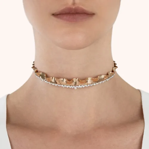 Collier ras-de-cou Palmiero Rays of Sun en or rose et diamants.