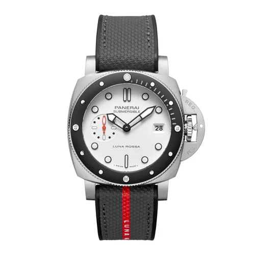 Panerai Submersible Luna...