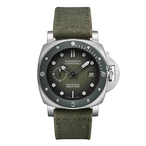 Panerai Submersible Marina...