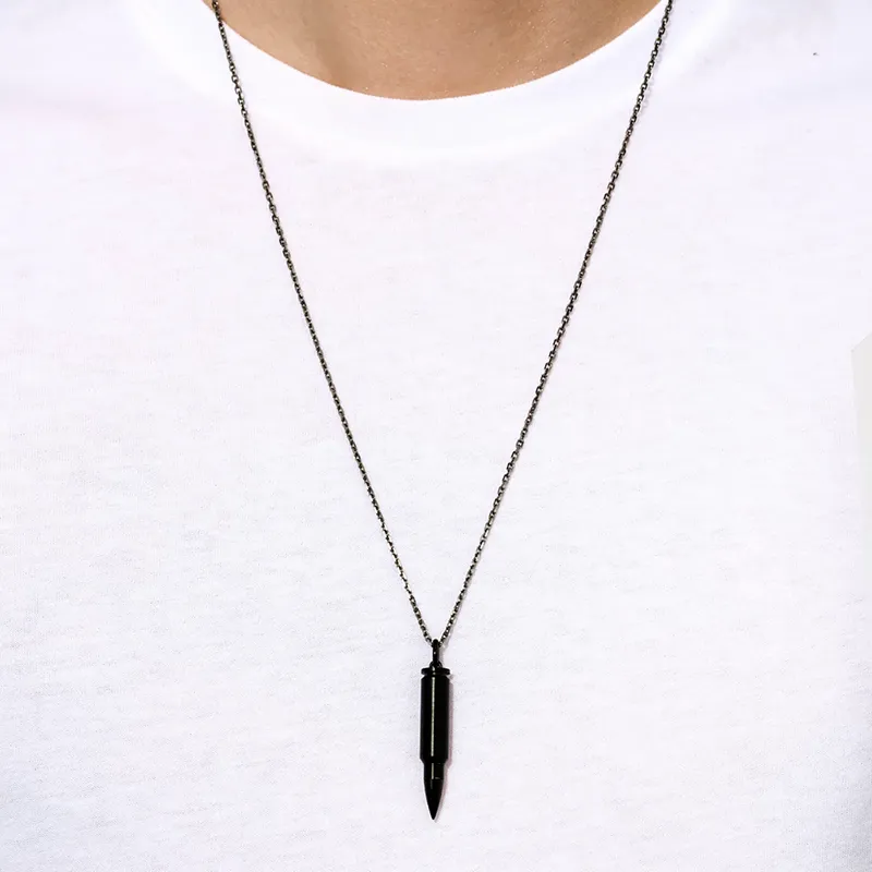 Pendentif Akillis sur chaîne Fatal Attraction en titane dlc noir - AKILLIS