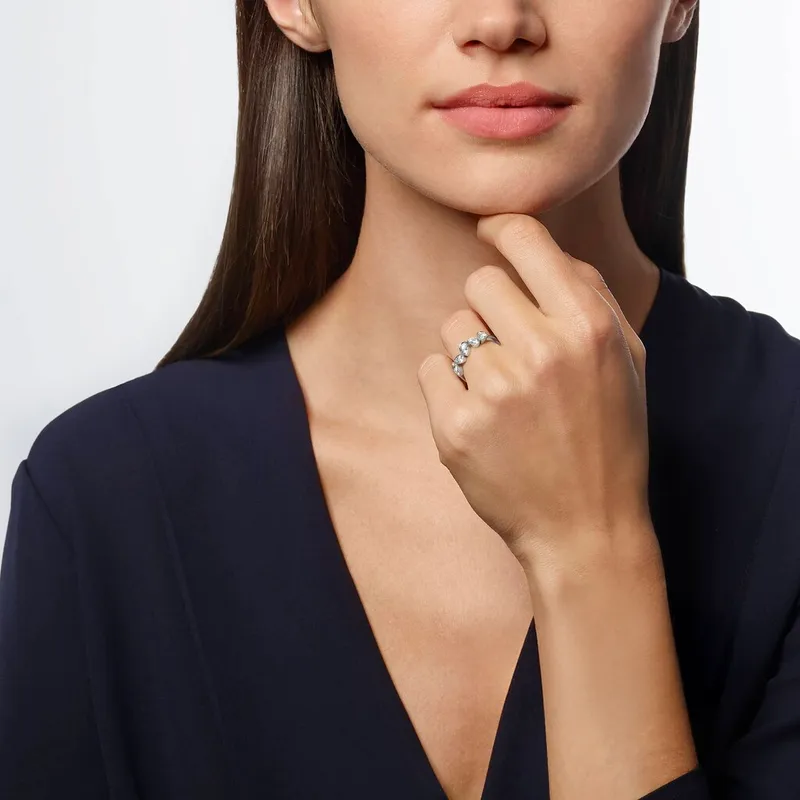 Bague Chaumet Joséphine Ronde d'Aigrettes, or blanc, diamants - CHAUMET