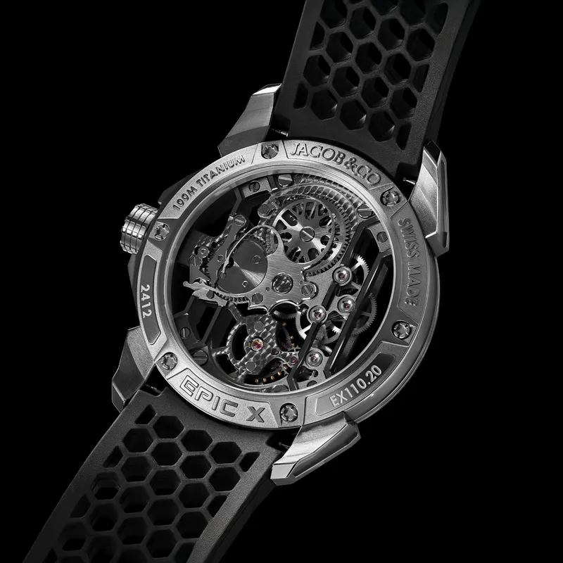 Montre EPIC X TITANIUM RED, Bracelet caoutchouc rouge, Boucle en titane, Cadran squelettepvd noir, Cadran squelette - JACOB & CO