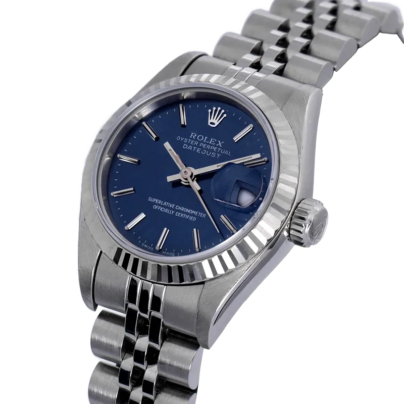 Oyster Perpetual Date 26mm en acier, cadran bleu soleillé, lunette cannelée, bracelet jubilé acier – vue 2