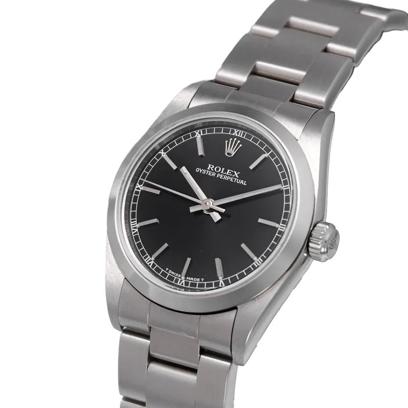 Oyster Perpetual 31mm en acier, cadran noir, lunette lisse, bracelet oyster en acier – vue 2