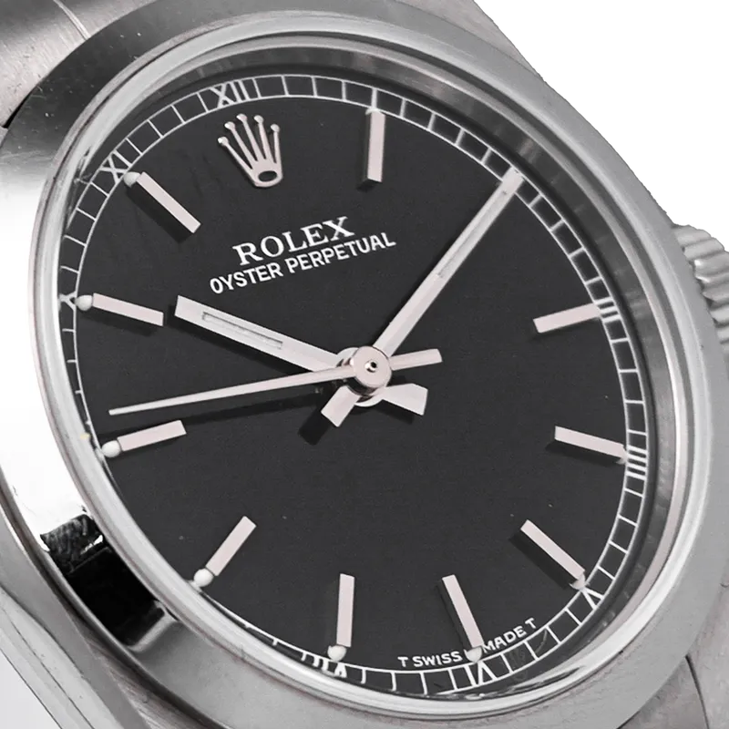 Oyster Perpetual 31mm en acier, cadran noir, lunette lisse, bracelet oyster en acier — 77080 - vue 3