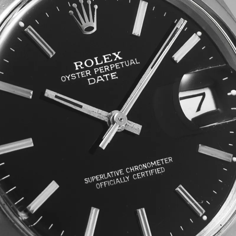 Oyster Perpetual 34mm en acier, cadran noir, lunette lisse, bracelet Oyster acier  — 1500 - vue 3
