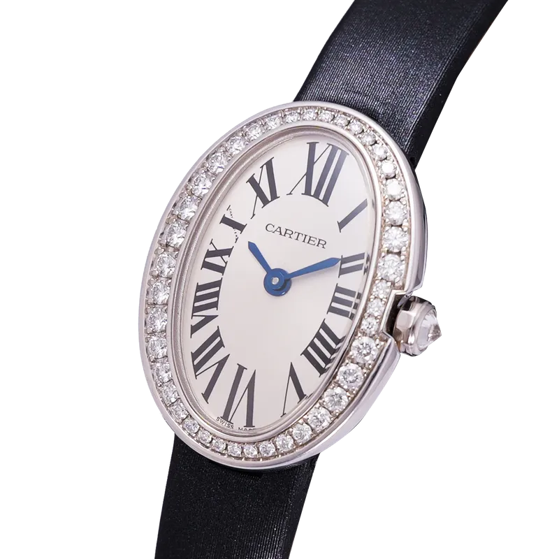 Baignoire en or blanc , lunette sertie, sur bracelet satin BA en or blanc.  – vue 2