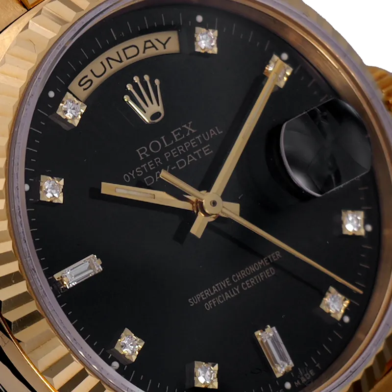 Oyster Perpetual Day-Date 36mm en or jaune, cadran noir restauré, index sertis, bracelet Président or jaune — 18238 - vue 3