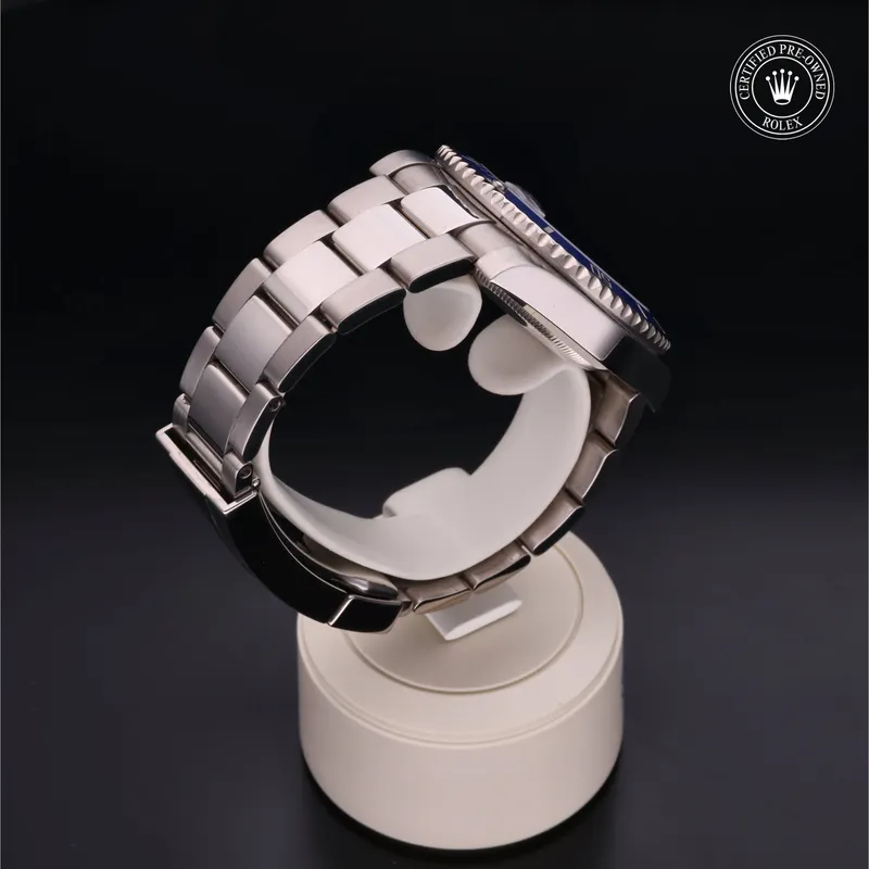 Vue 360 degrés de la Rolex Submariner - 116619LB