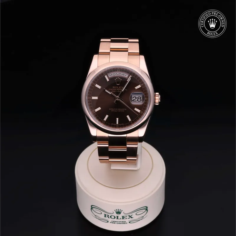 360-degree view of the Rolex Day-Date - 118205F