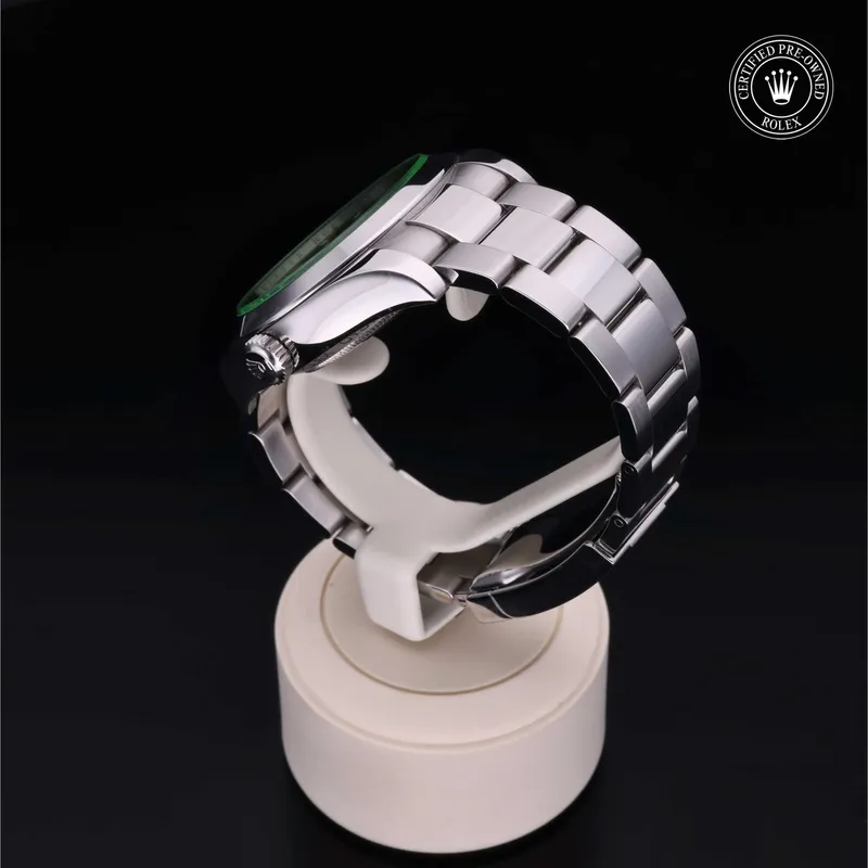 Vue 360 degrés de la Rolex Milgauss - 116400GV