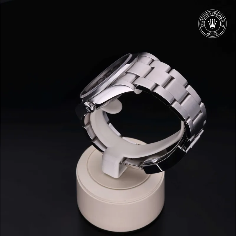 Vue 360 degrés de la Rolex Explorer - 214270